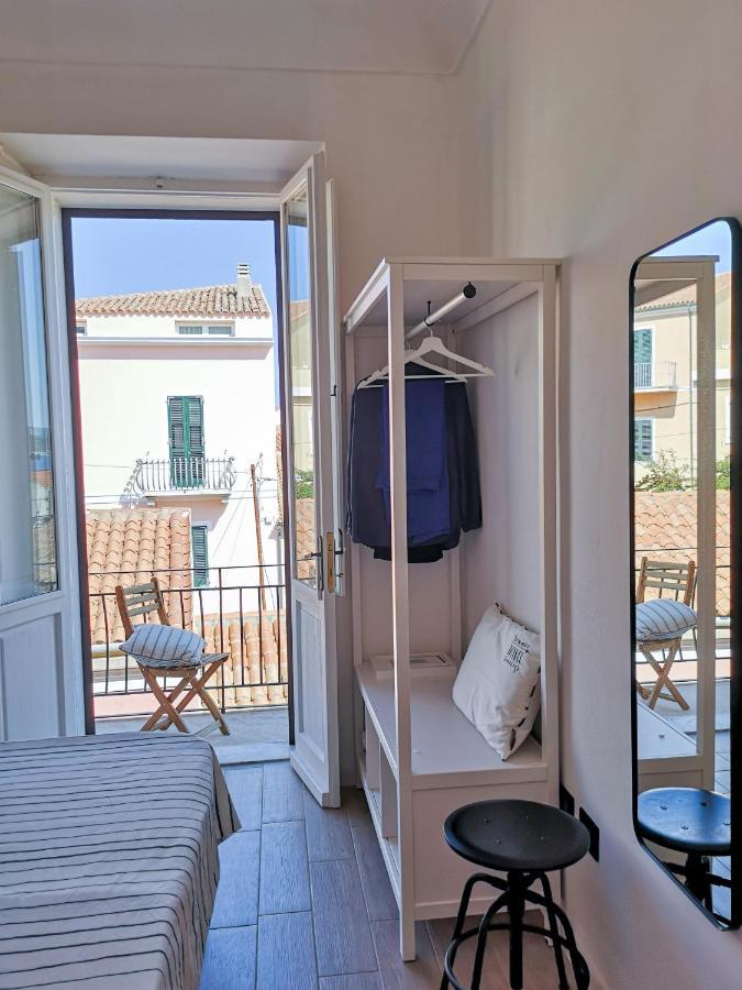 L'Isola Nell'Isola - R3442 Apartment Ла Мадалена Екстериор снимка