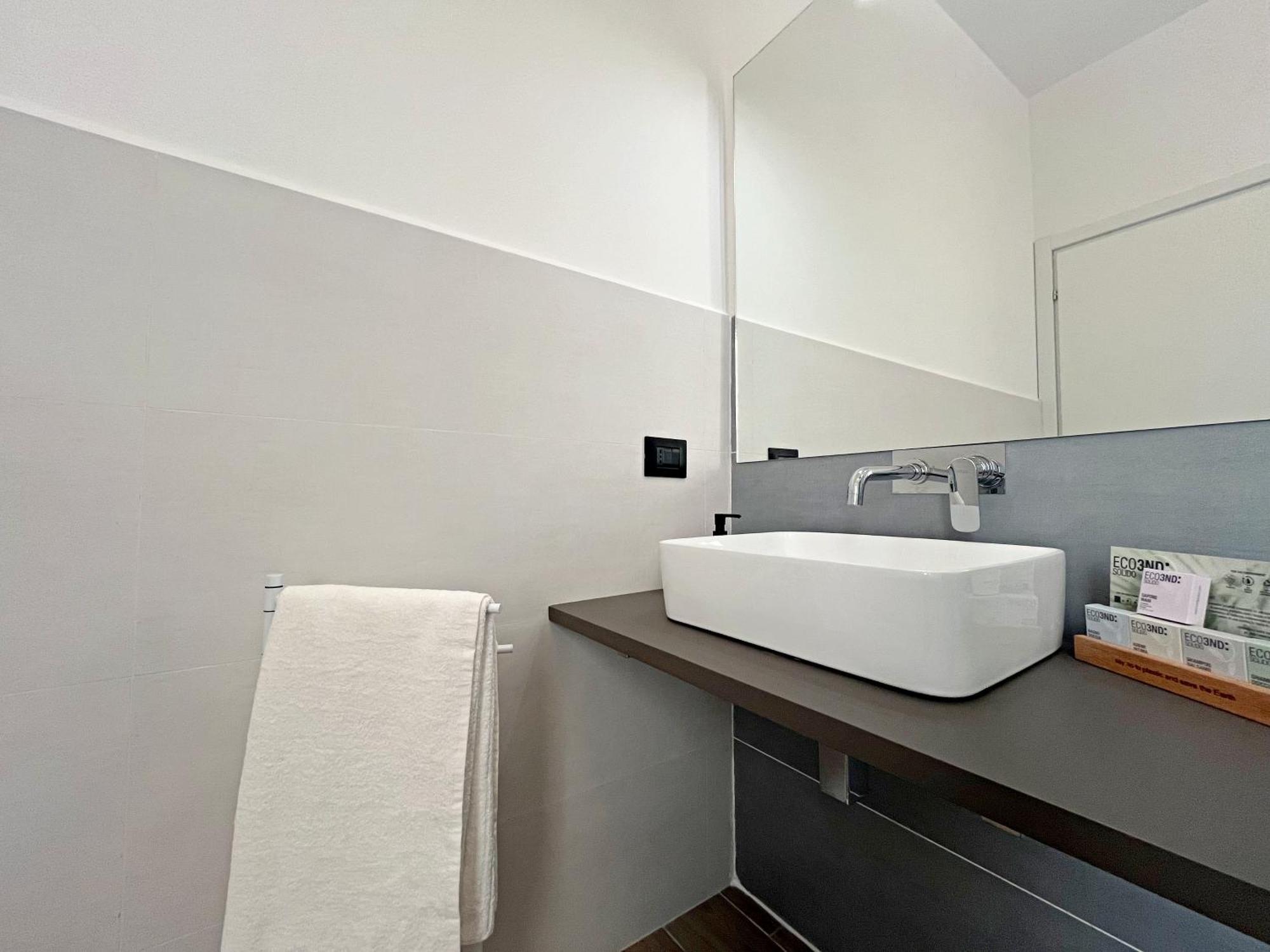 L'Isola Nell'Isola - R3442 Apartment Ла Мадалена Екстериор снимка